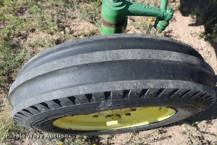 image for item DD5397 1960 John Deere 435  tractor