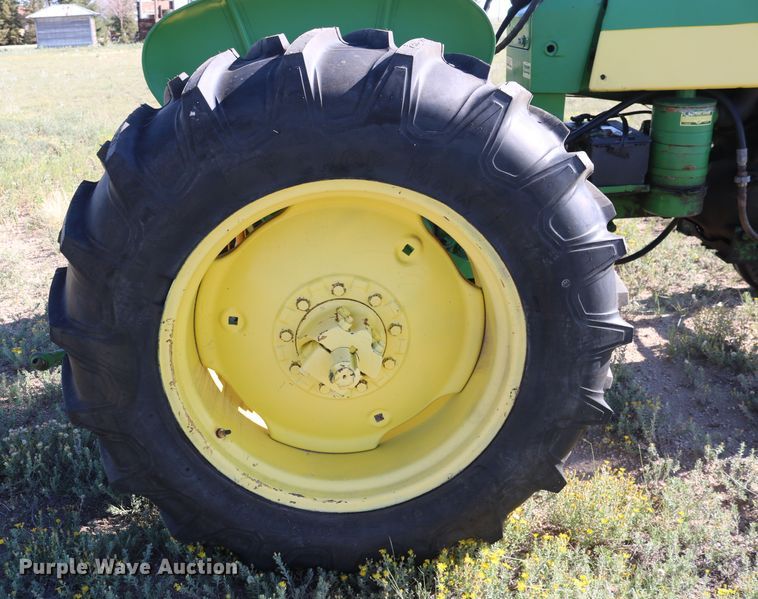 image for item DD5397 1960 John Deere 435  tractor