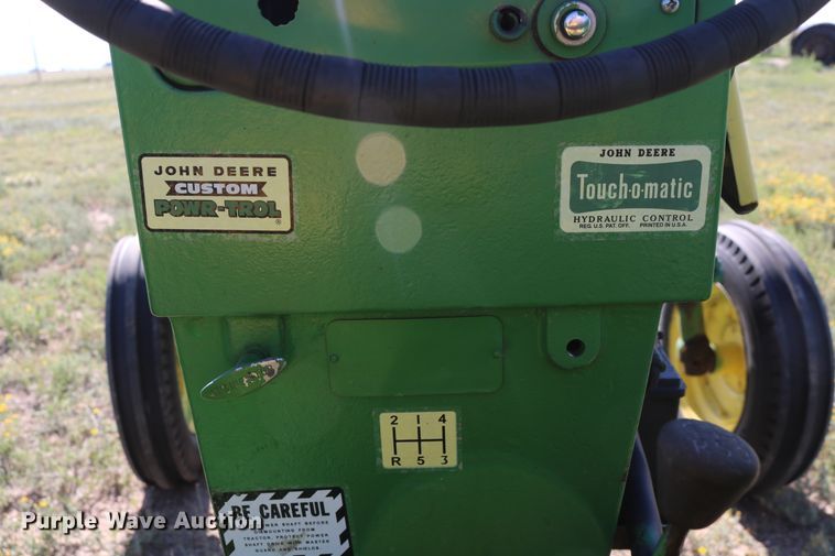 image for item DD5397 1960 John Deere 435  tractor