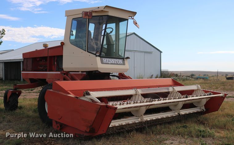 image for item DD6135 Hesston 6600  windrower
