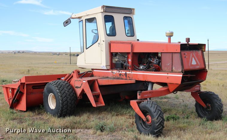 image for item DD6135 Hesston 6600  windrower