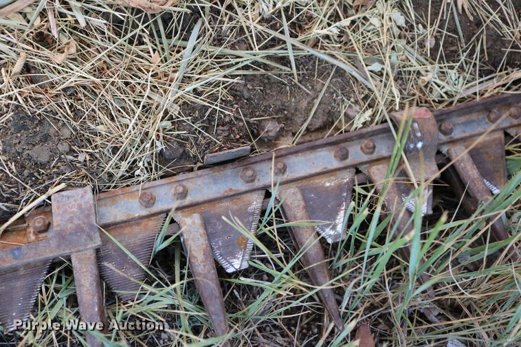 image for item DD6135 Hesston 6600  windrower