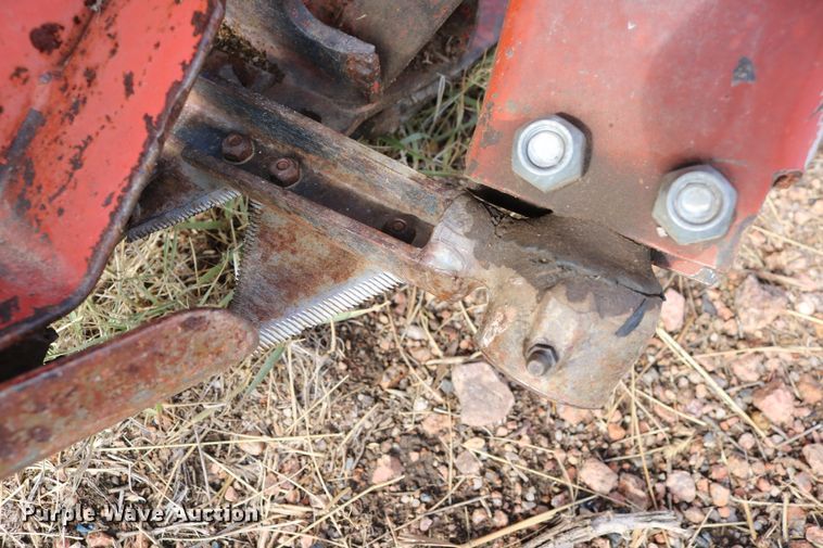 image for item DD6135 Hesston 6600  windrower