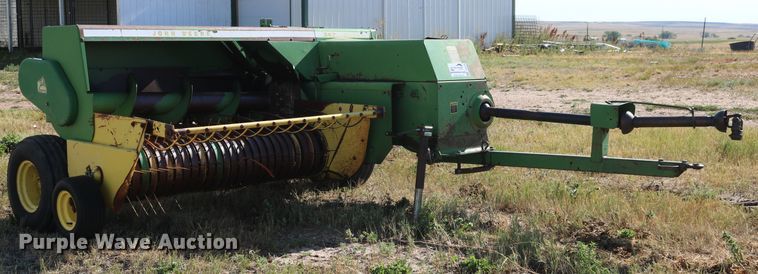 image for item DD6136 1985 John Deere 347  small square baler