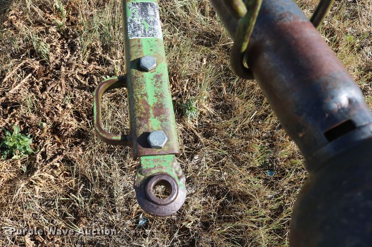 image for item DD6136 1985 John Deere 347  small square baler