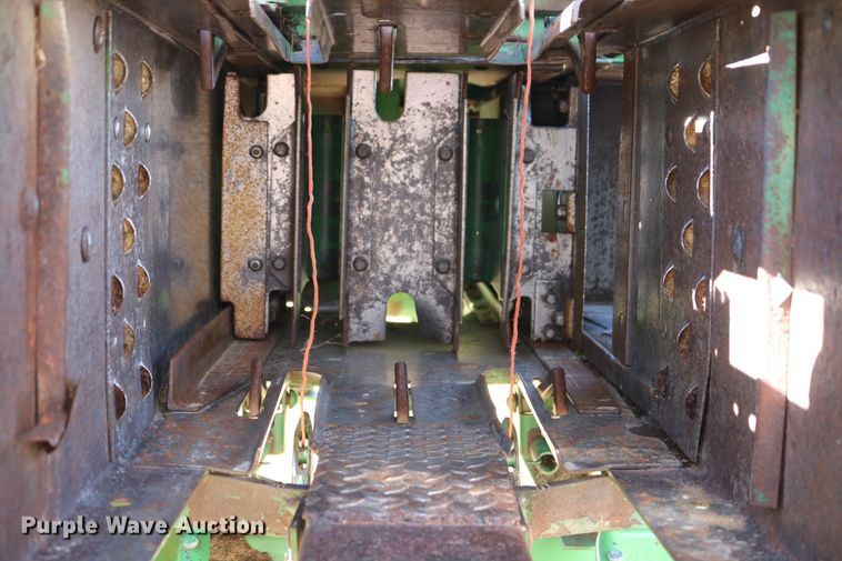 image for item DD6136 1985 John Deere 347  small square baler