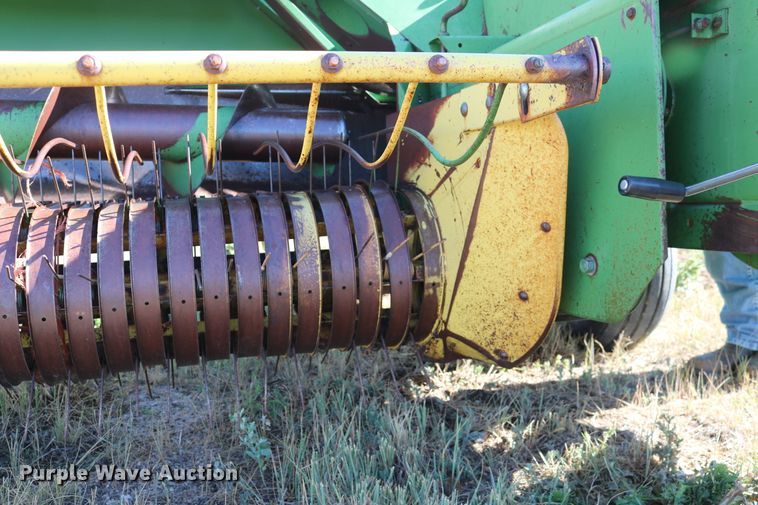 image for item DD6136 1985 John Deere 347  small square baler