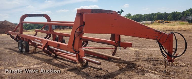 image for item DE6981 Savage Bale Shuttle hay bale mover