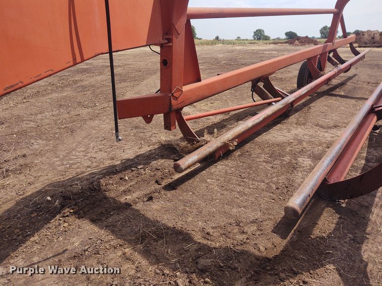 image for item DE6981 Savage Bale Shuttle hay bale mover