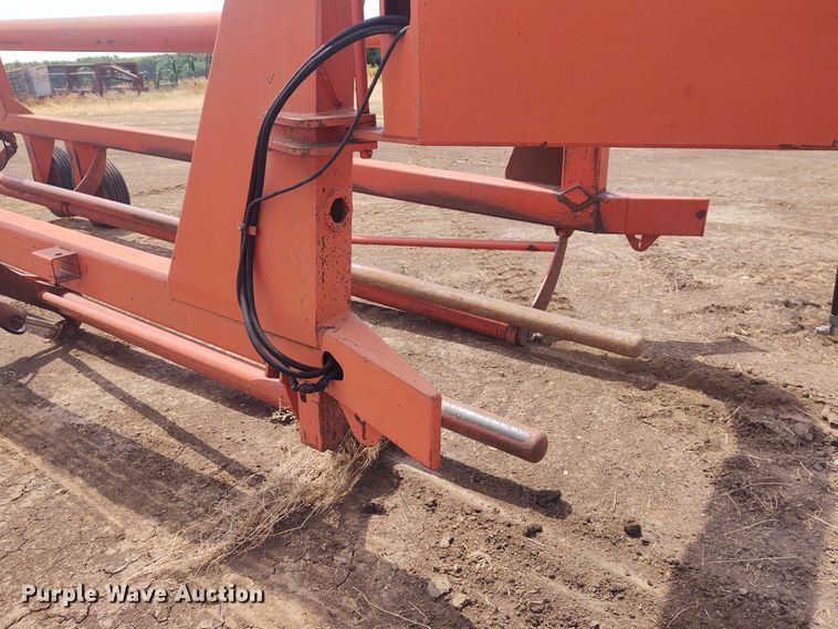 image for item DE6981 Savage Bale Shuttle hay bale mover