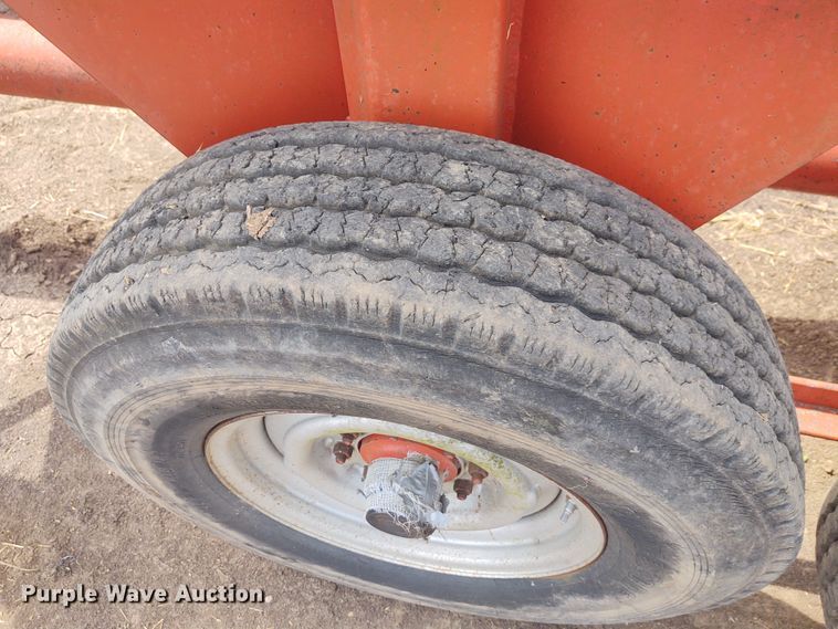 image for item DE6981 Savage Bale Shuttle hay bale mover