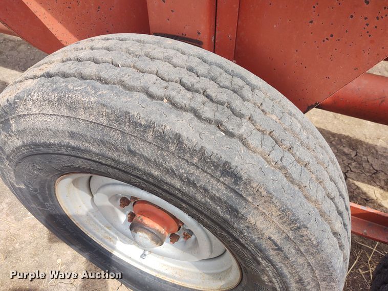 image for item DE6981 Savage Bale Shuttle hay bale mover