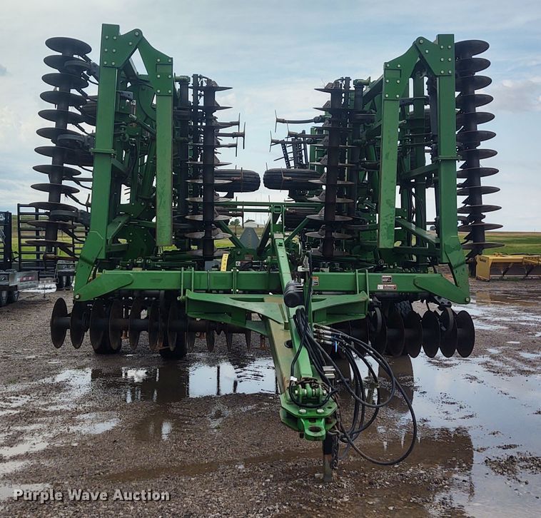 image for item DE7029 John Deere 2310 mulch finisher