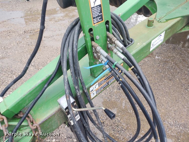 image for item DE7029 John Deere 2310 mulch finisher