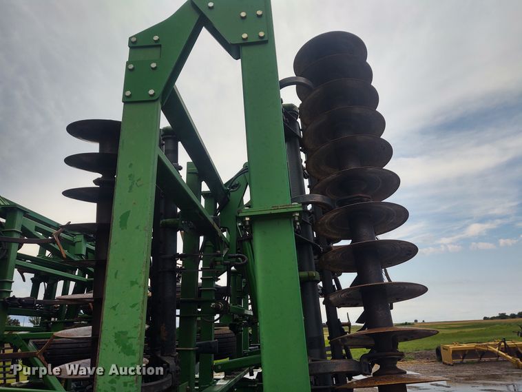 image for item DE7029 John Deere 2310 mulch finisher