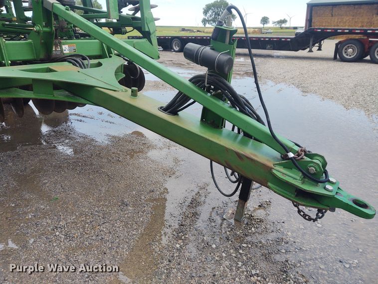 image for item DE7029 John Deere 2310 mulch finisher