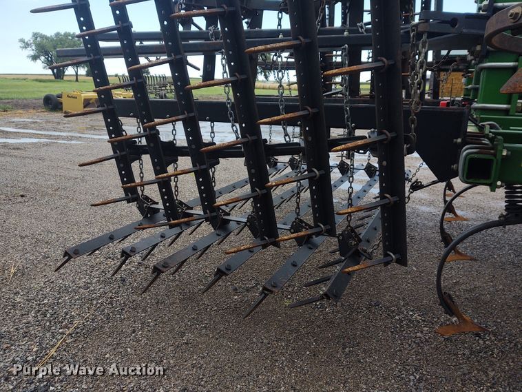 image for item DE7029 John Deere 2310 mulch finisher