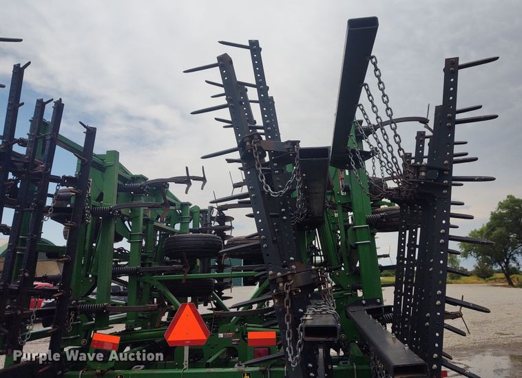 image for item DE7029 John Deere 2310 mulch finisher