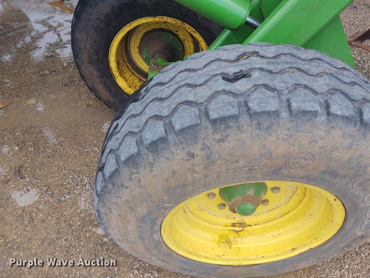 image for item DE7029 John Deere 2310 mulch finisher