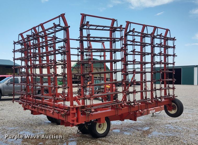 image for item DE7030 McFarlane HDL-1040-16 spike tooth harrow