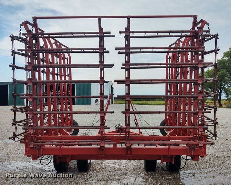 image for item DE7030 McFarlane HDL-1040-16 spike tooth harrow