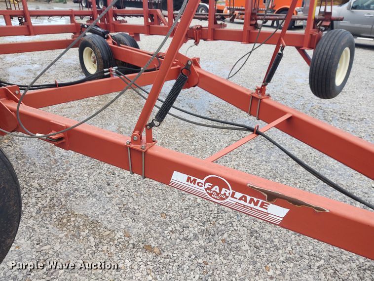 image for item DE7030 McFarlane HDL-1040-16 spike tooth harrow