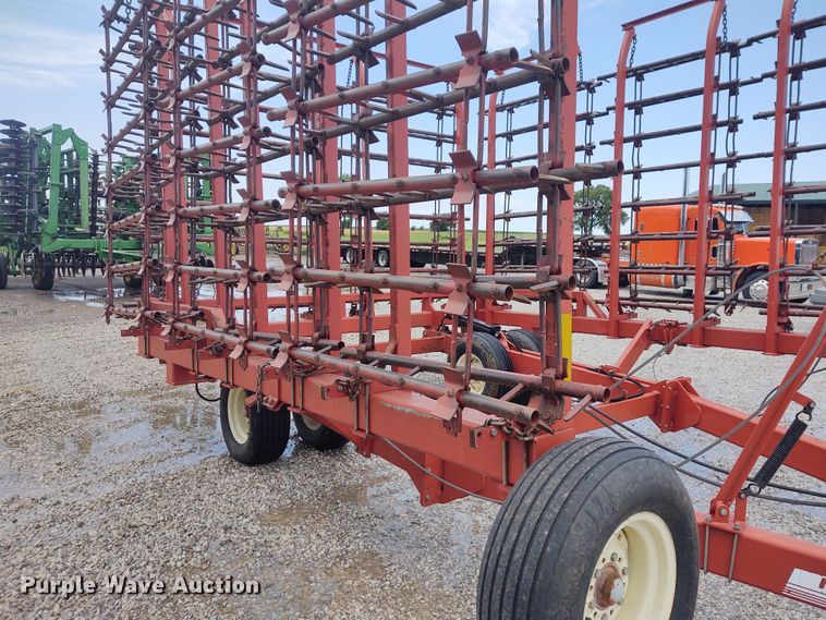 image for item DE7030 McFarlane HDL-1040-16 spike tooth harrow