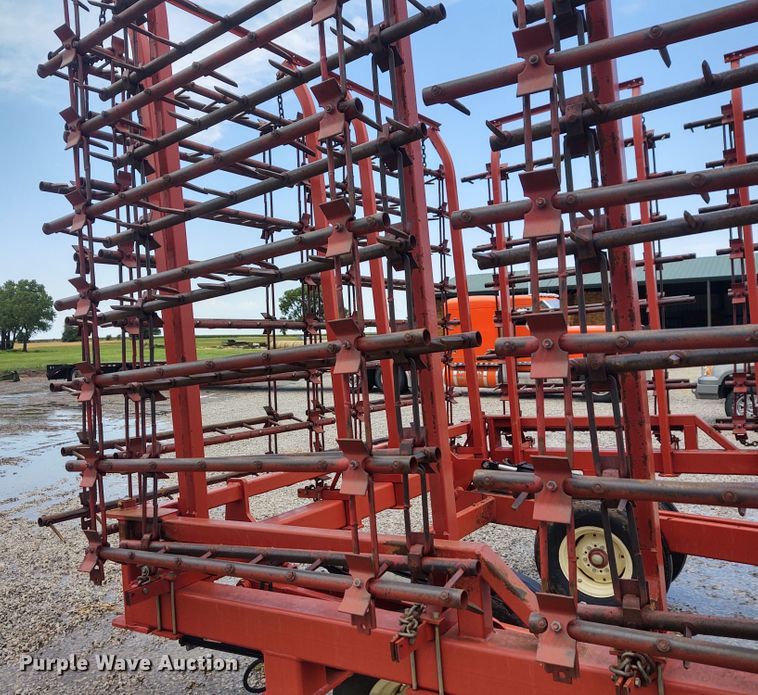 image for item DE7030 McFarlane HDL-1040-16 spike tooth harrow