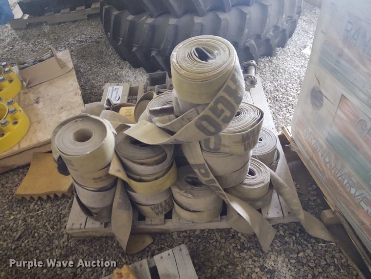 image for item DE7032 Pallet of ratchets and straps