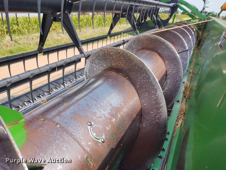 image for item DE7046 2006 John Deere 635F Hydraflex flex head