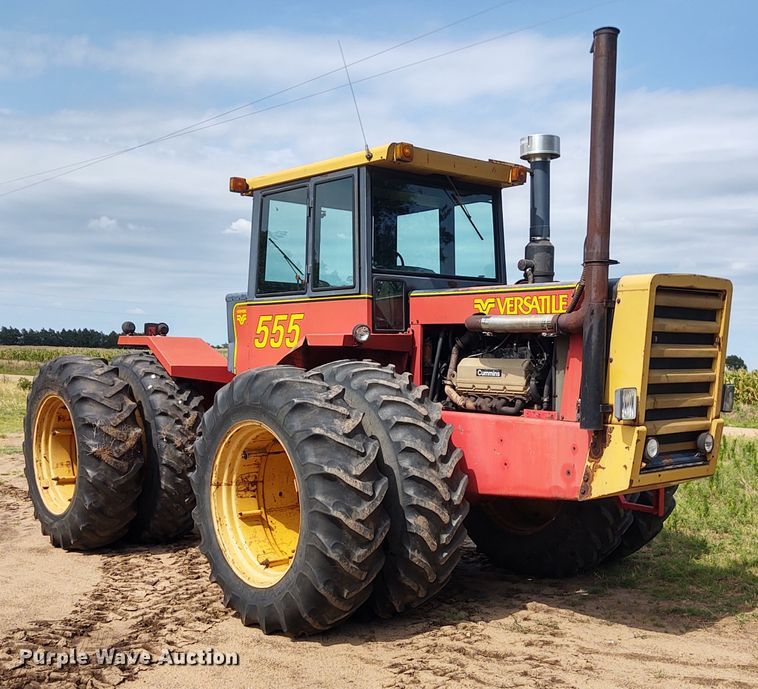 image for item DE7047 1980 Versatile 555  4WD tractor