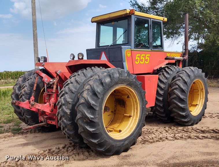 image for item DE7047 1980 Versatile 555  4WD tractor