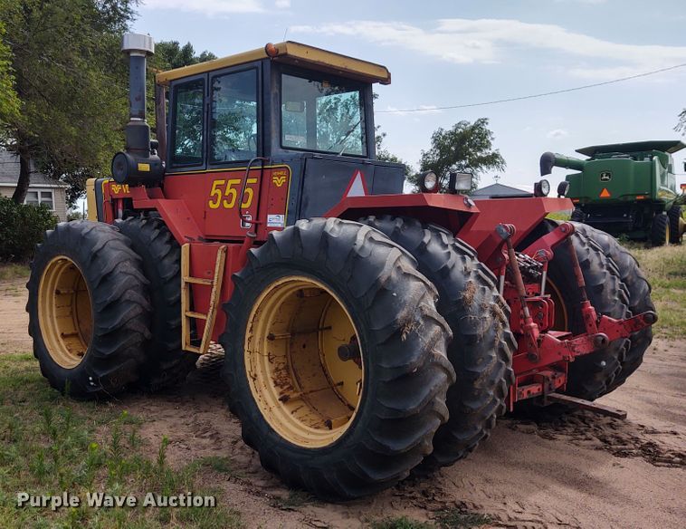 image for item DE7047 1980 Versatile 555  4WD tractor