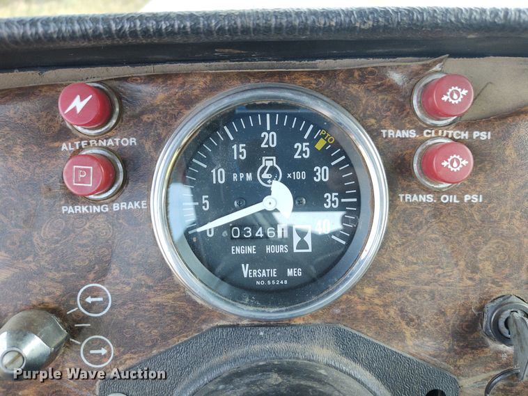 image for item DE7047 1980 Versatile 555  4WD tractor