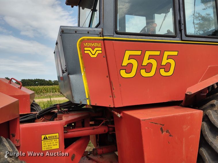 image for item DE7047 1980 Versatile 555  4WD tractor