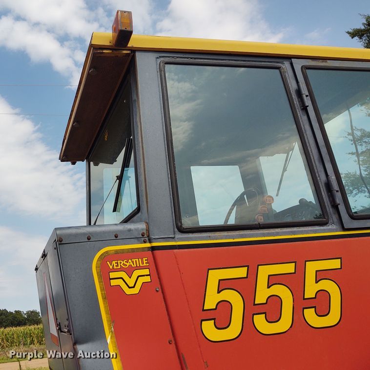 image for item DE7047 1980 Versatile 555  4WD tractor