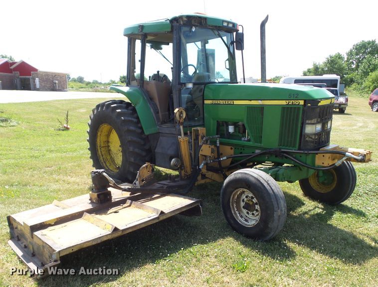 image for item DF0849 2000 John Deere 7210  tractor