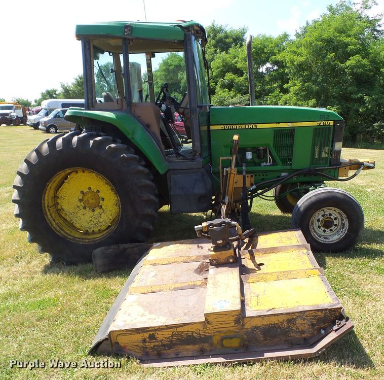 image for item DF0849 2000 John Deere 7210  tractor