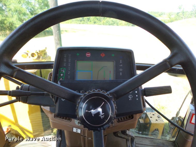 image for item DF0849 2000 John Deere 7210  tractor