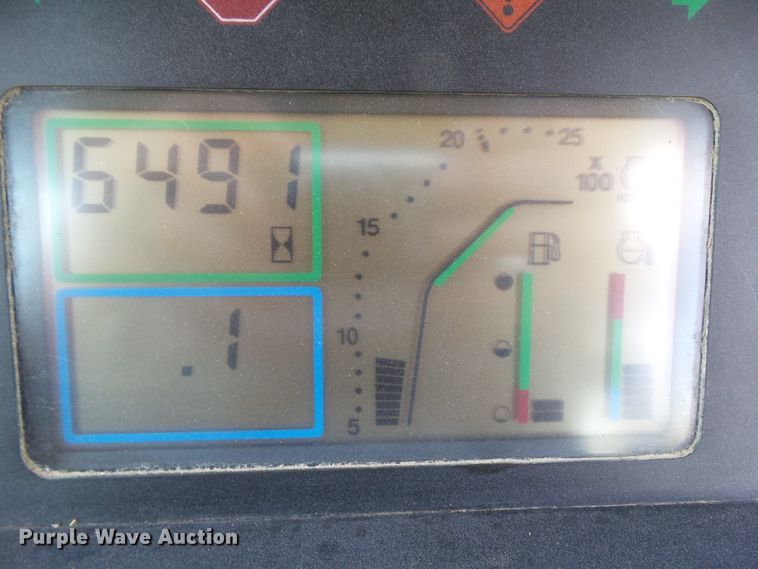 image for item DF0849 2000 John Deere 7210  tractor