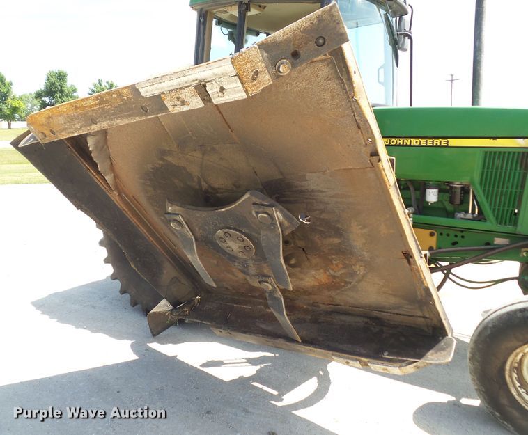 image for item DF0849 2000 John Deere 7210  tractor