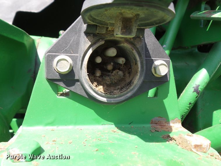 image for item DF0849 2000 John Deere 7210  tractor