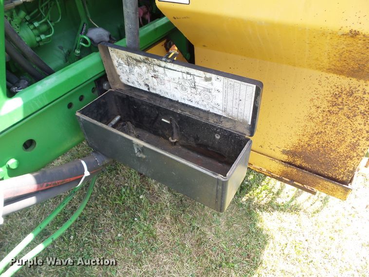 image for item DF0849 2000 John Deere 7210  tractor