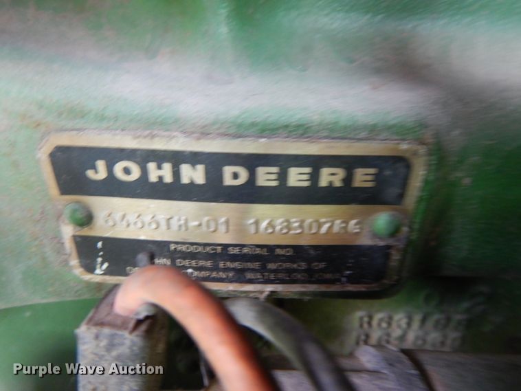image for item DF5175 1981 John Deere SideHill 6620 combine