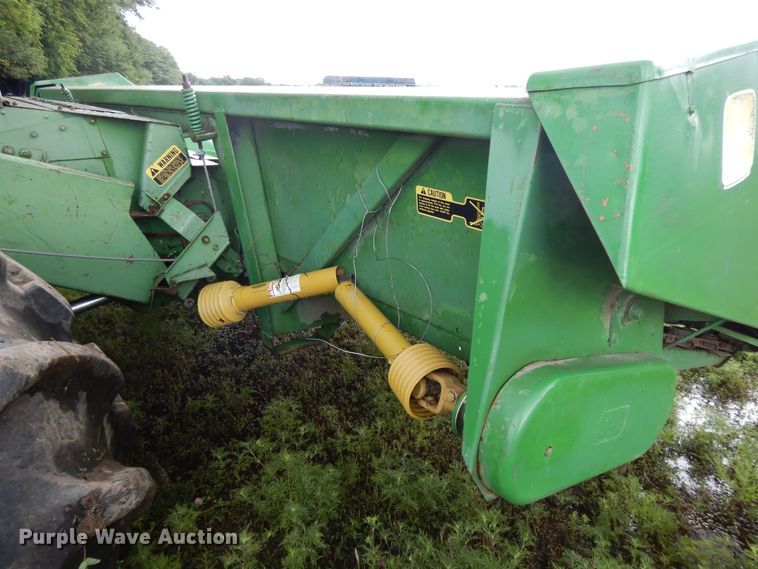 image for item DF5175 1981 John Deere SideHill 6620 combine