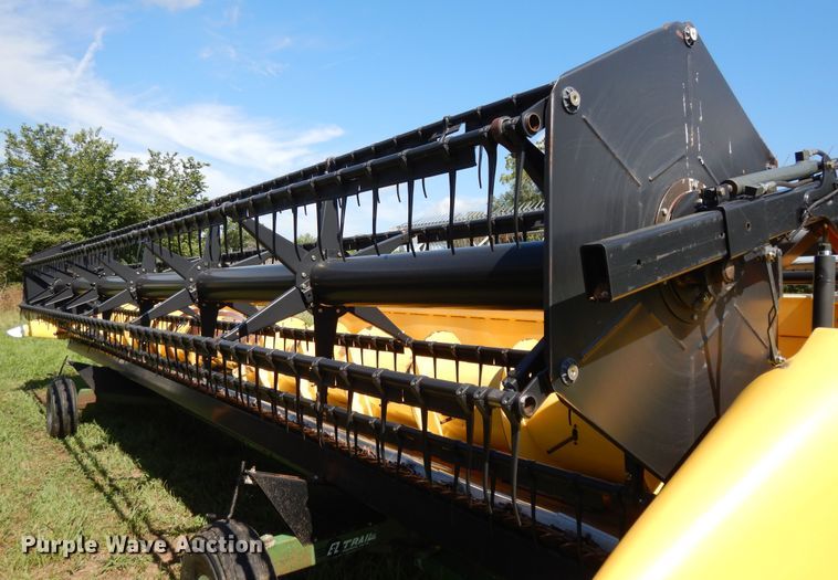 image for item DF5209 2011 New Holland 740CF30 flex head