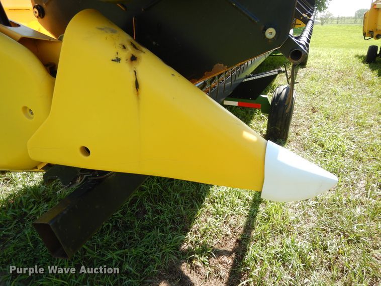 image for item DF5209 2011 New Holland 740CF30 flex head