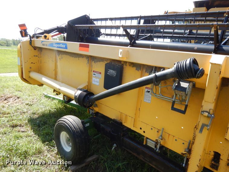 image for item DF5209 2011 New Holland 740CF30 flex head