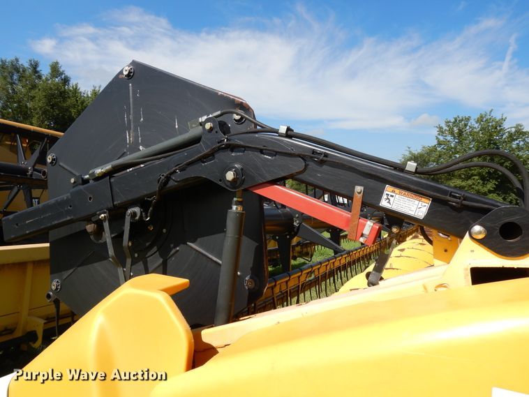 image for item DF5209 2011 New Holland 740CF30 flex head