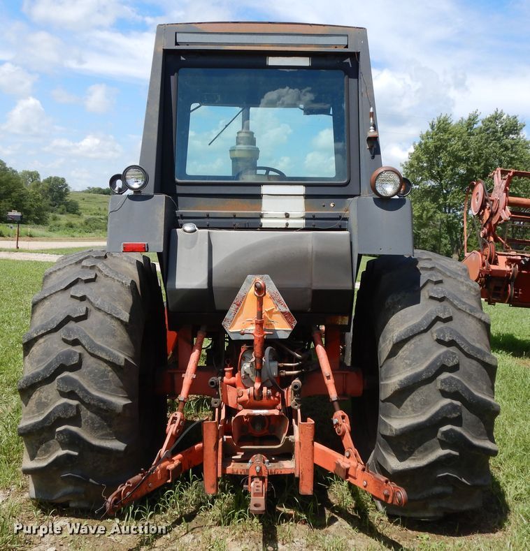 image for item DF5212 1971 Case 1070  tractor